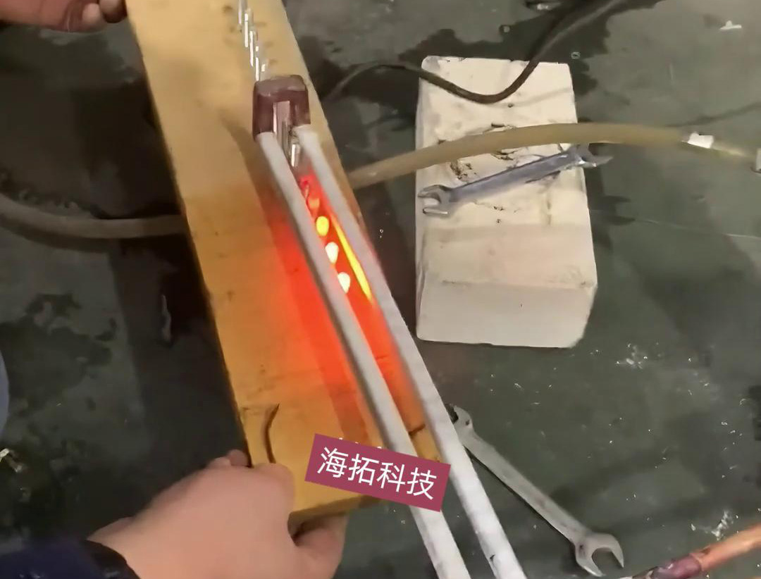 6mm端頭在線退火，采用高頻加熱機配合自動輸送帶實現均勻加熱退火