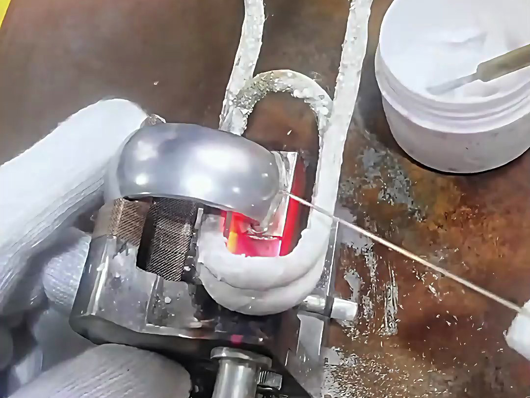 壓力表接頭高頻焊接工藝全解析：多材質(zhì)適配與自動化應(yīng)用