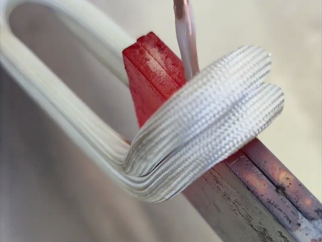 手持式高頻焊機在銅排及多金屬釬焊中的應(yīng)用實踐