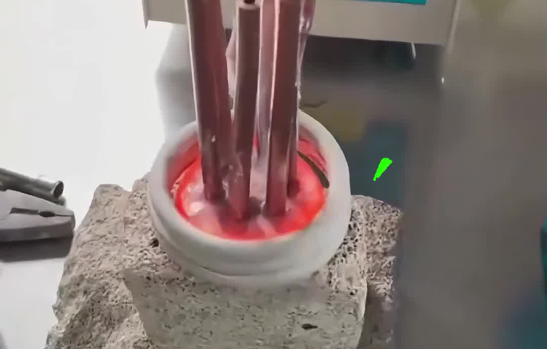 多銅管焊接告別人工逐根焊！海拓高頻焊接機效率開掛品質穩