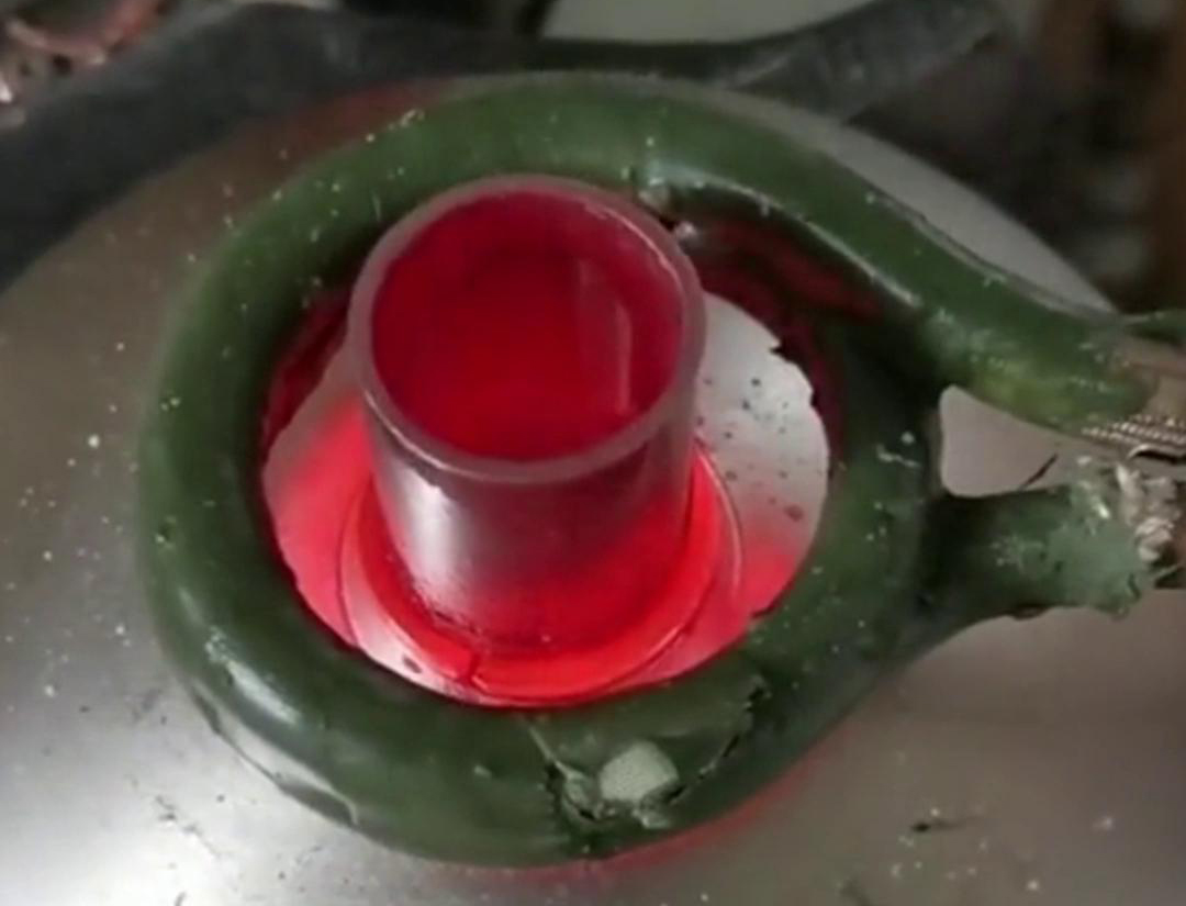 高頻焊機(jī)，不單純只是焊接銅管鋁管，還可以焊接不銹鋼鐵更各類異種金屬釬焊
