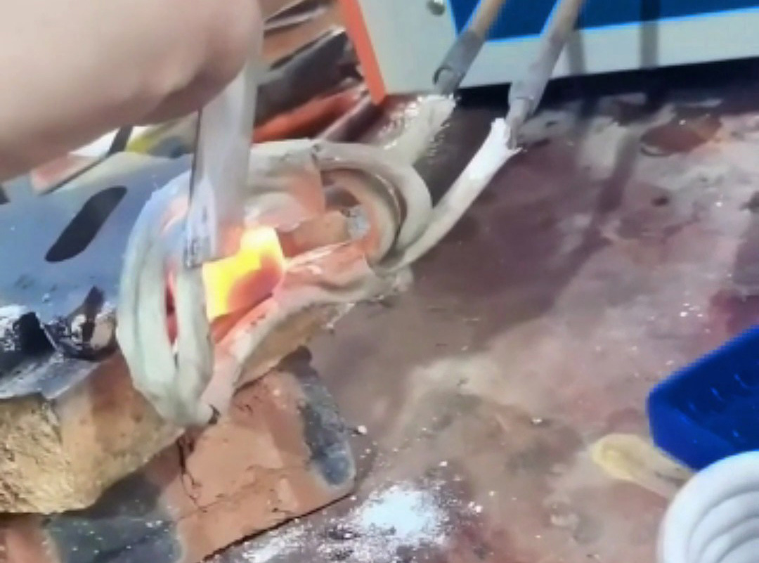 為什么鋸齒合金釬焊可以使用高頻焊機焊接！